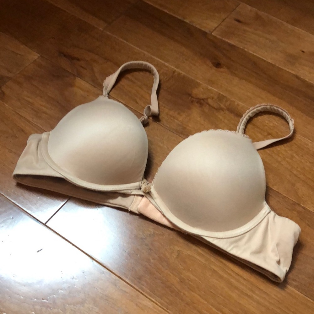 Body by Victoria push up bra